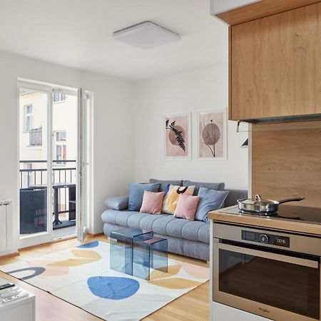Bright Apartment In New Town By Prague Days Exterior foto
