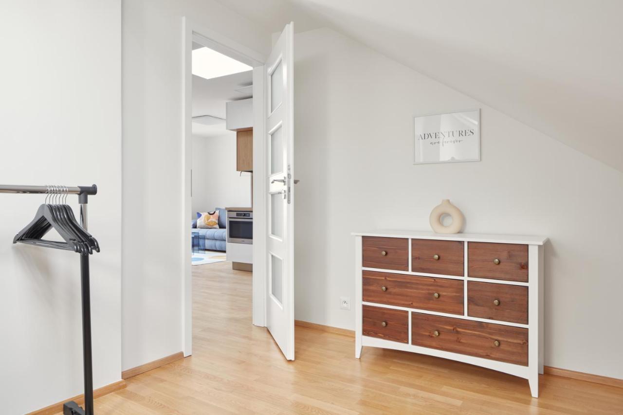 Bright Apartment In New Town By Prague Days Exterior foto